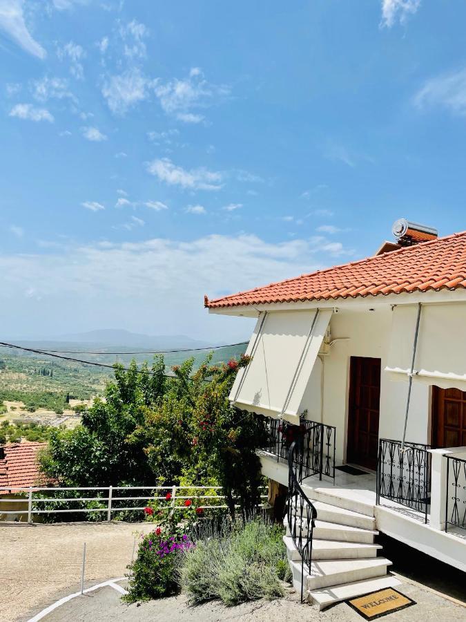 Guesthouse Lykourgos Mavrommátion Eksteriør bilde